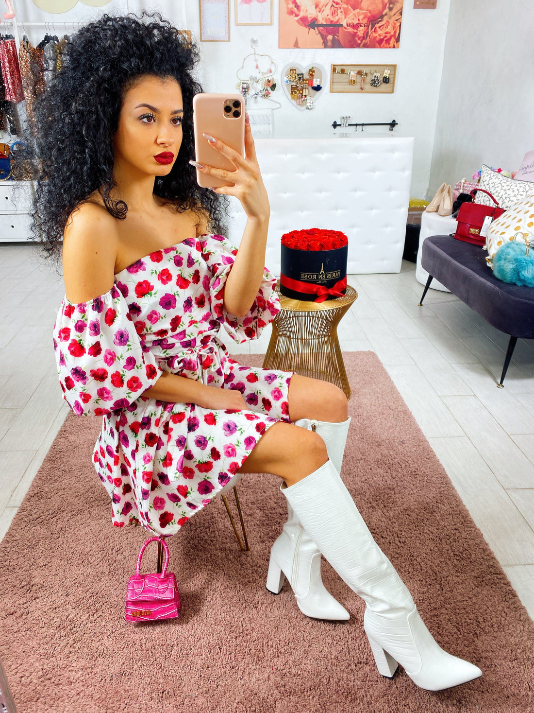 Abito a barchetta con fiori colorati - R.a. Boutique 