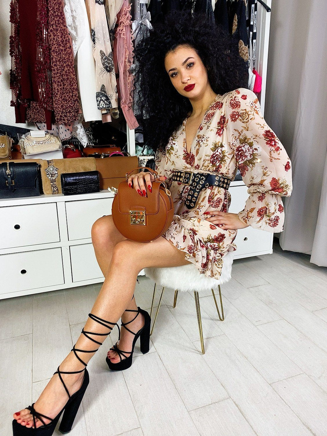 Abito Gold e fiori rossi manica bombata - R.a. Boutique 