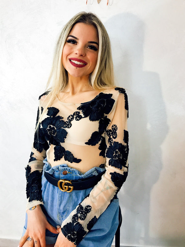 Körper Ibiza mit Rose