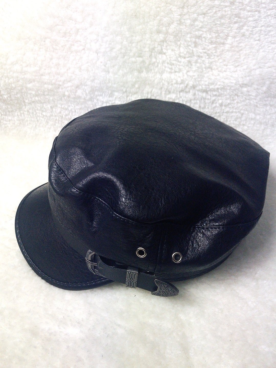 Cappello strett con fibbia - R.a. Boutique 