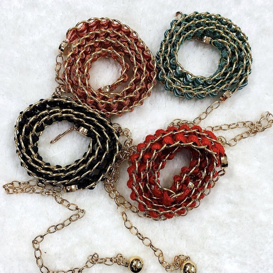 Cintura a catena con nastro colorato - R.a. Boutique 