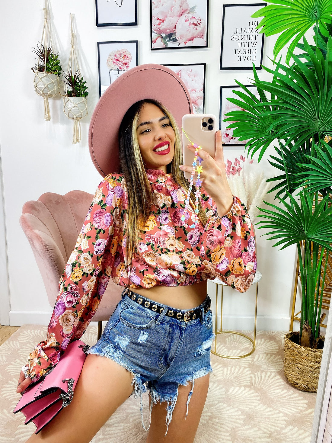 Top crop con rose rosa - R.a. Boutique 