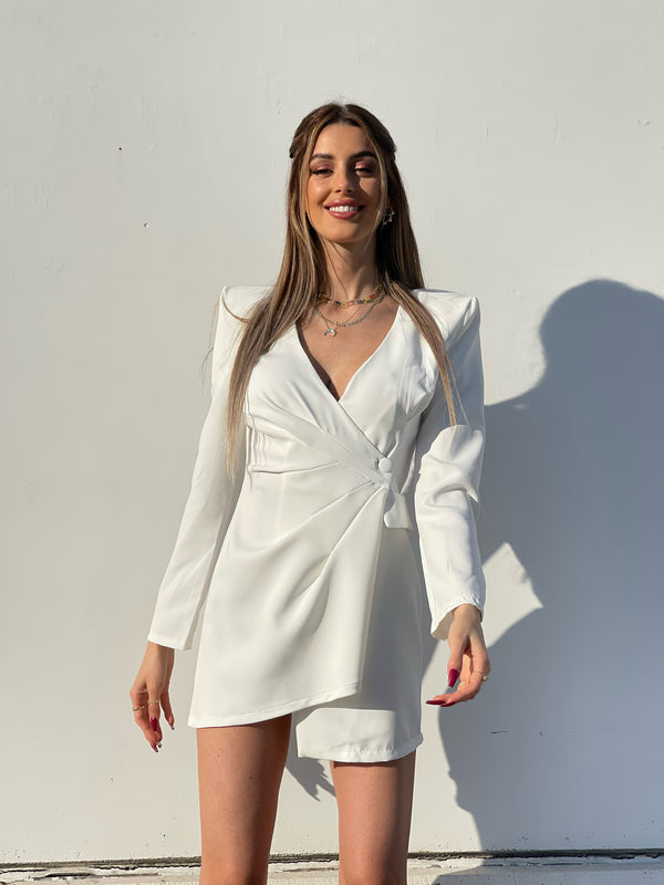 Weißer Blazer-Anzug mit Knöpfen