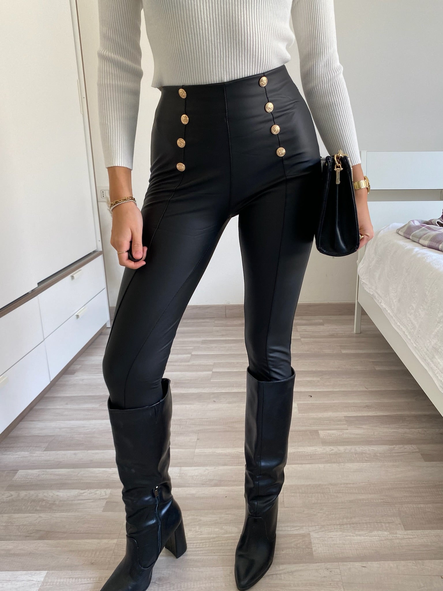 Leggins in ecopelle con bottoni - R.a. Boutique 