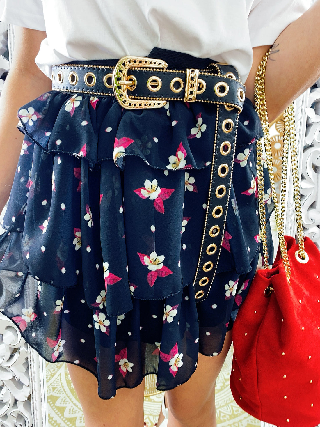 Gonna a balze con fiorellini rossi - R.a. Boutique 