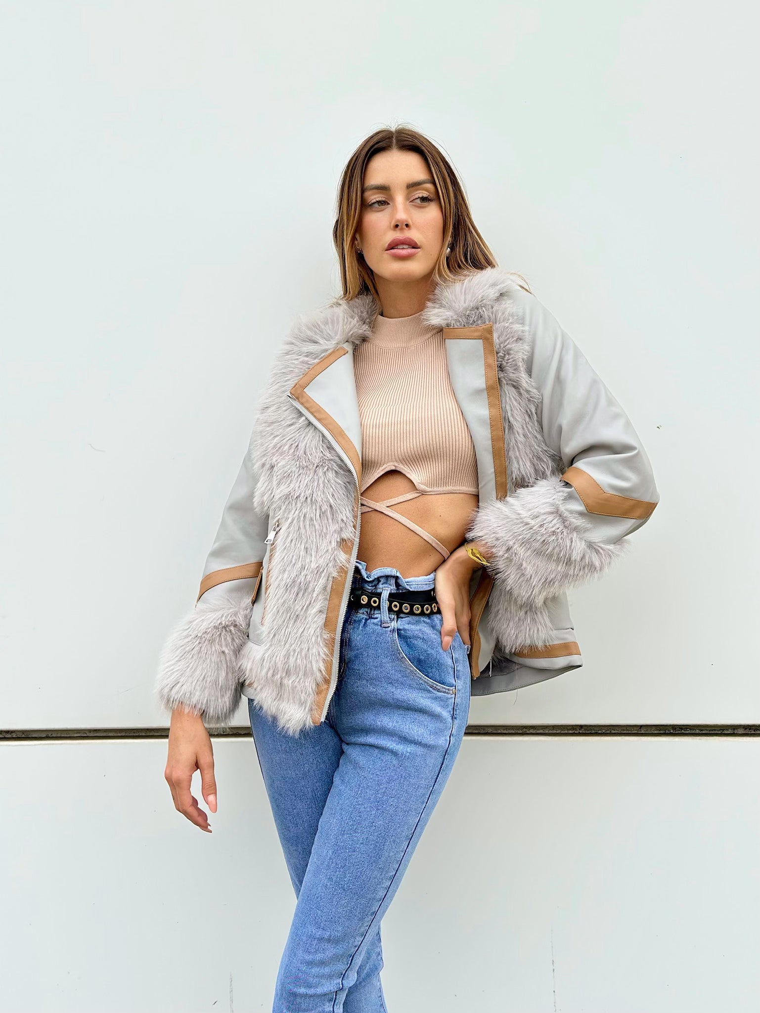 Giaccone grigio polvere dettaglio Camel - R.a. Boutique 