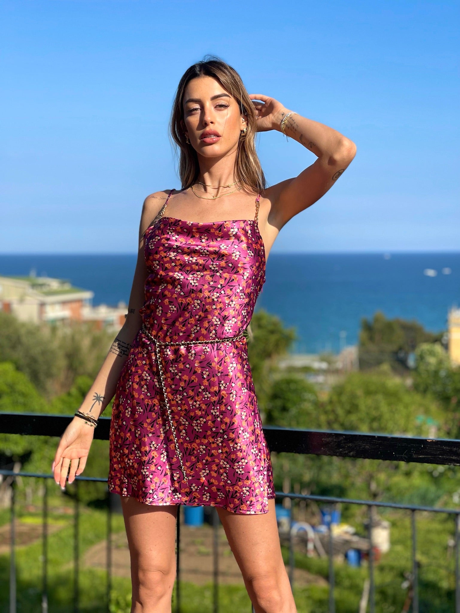 Abito a fiori fuxia - R.a. Boutique 