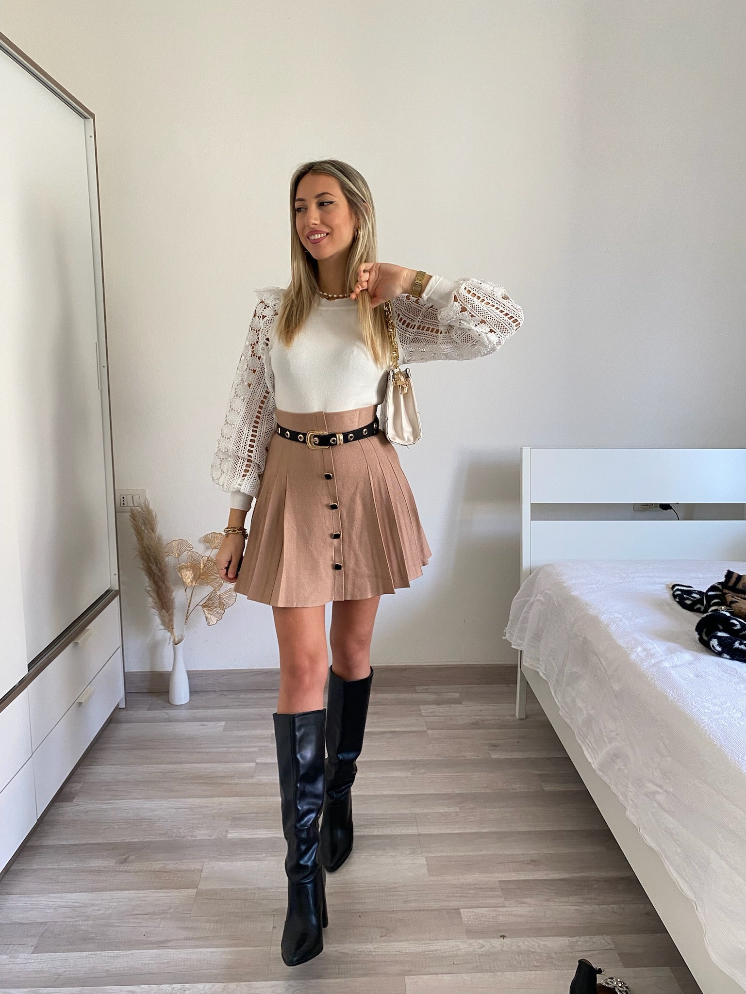 Gonna a pieghine in lana apricot - R.a. Boutique 