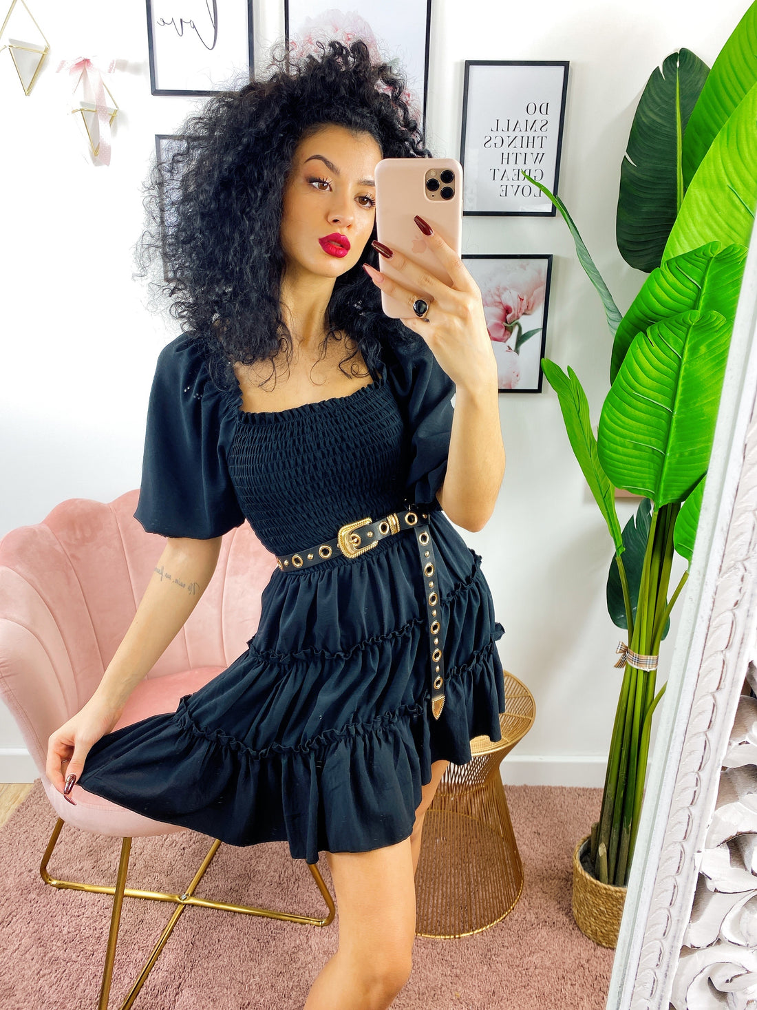 Abito nero con balze - R.a. Boutique 