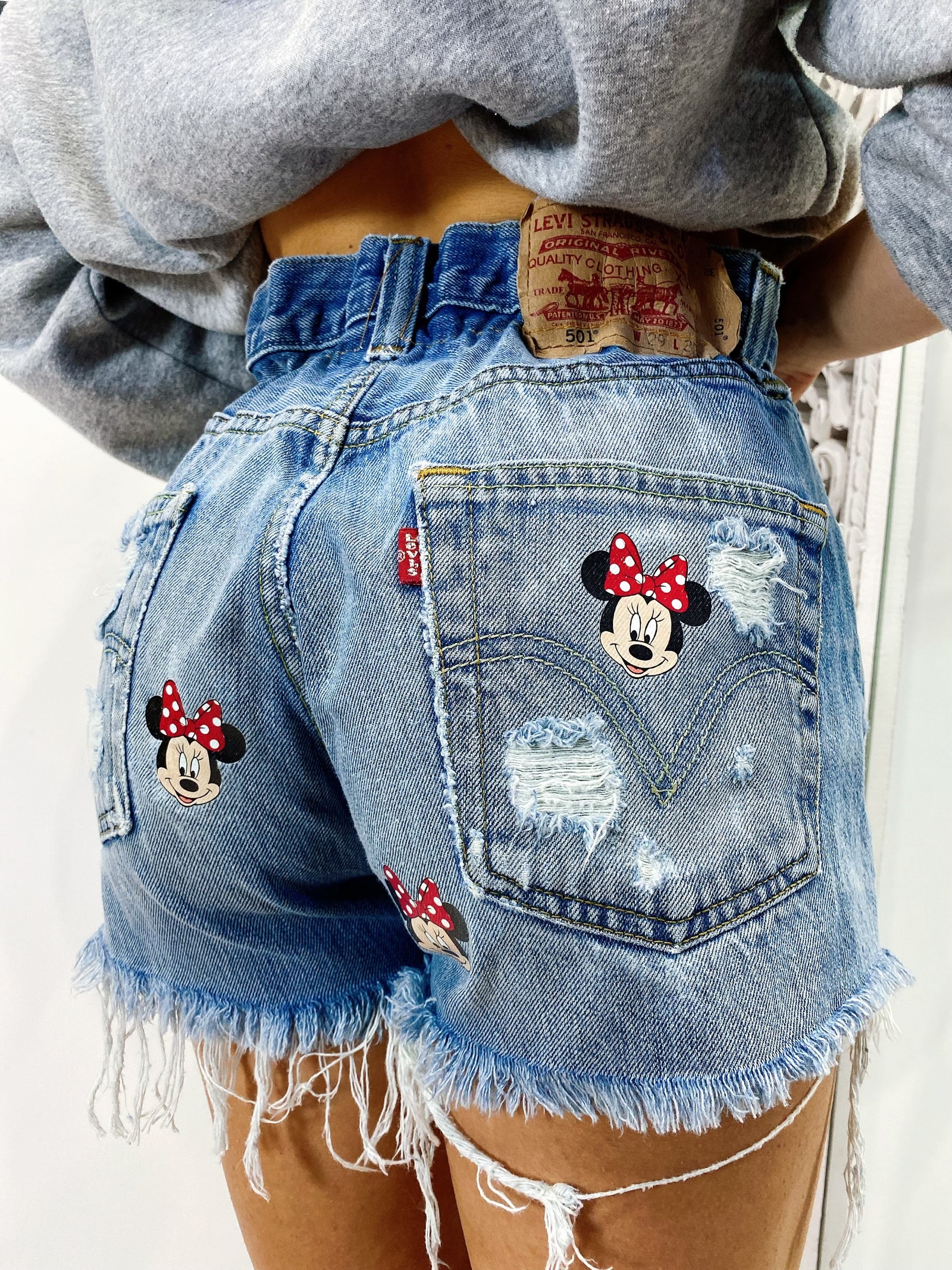 Levi’s Vintage stampa topolina e strappi bagno medio - R.a. Boutique 