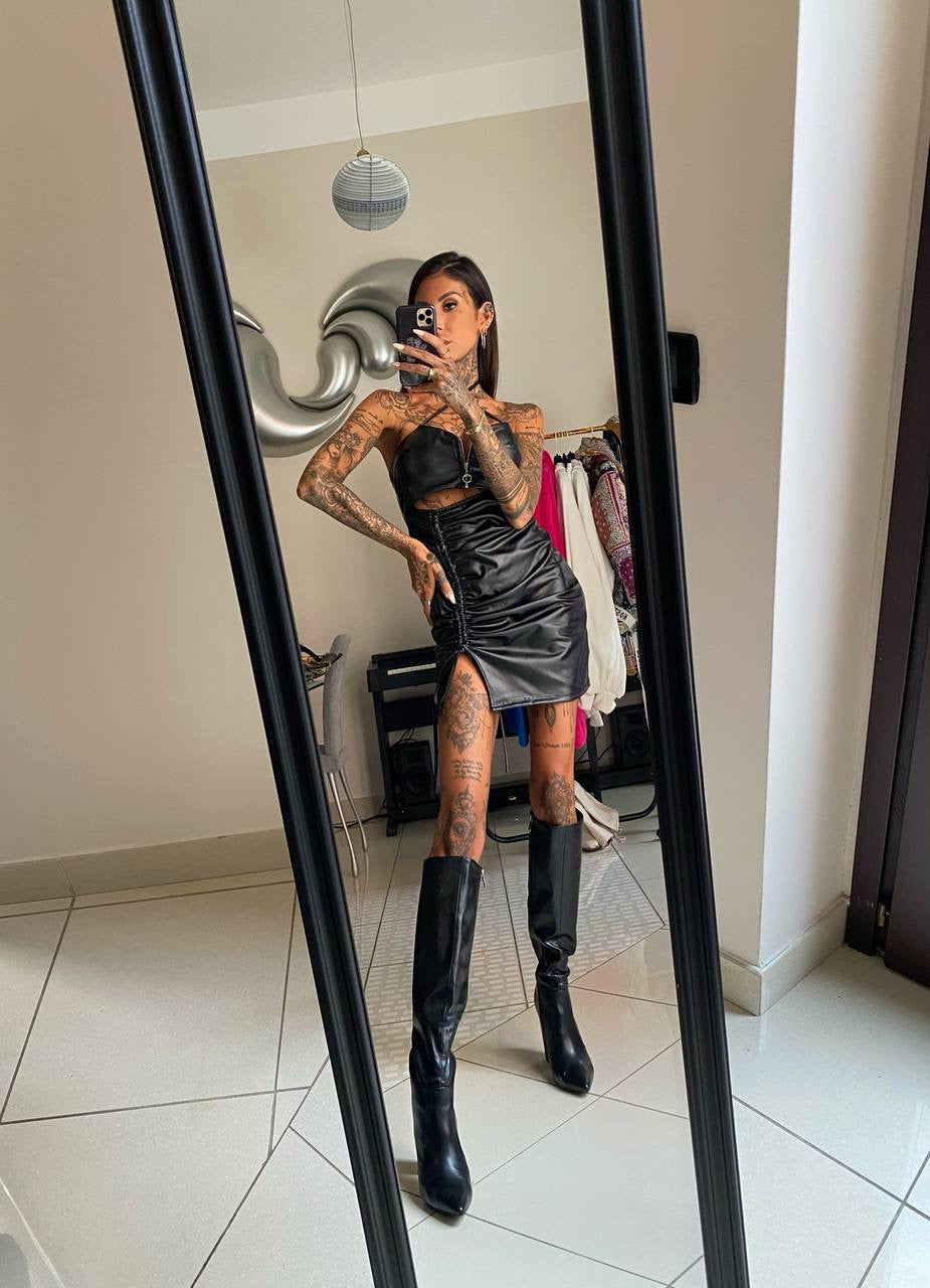 Abito in eco pelle con zip e arricciature - R.a. Boutique 