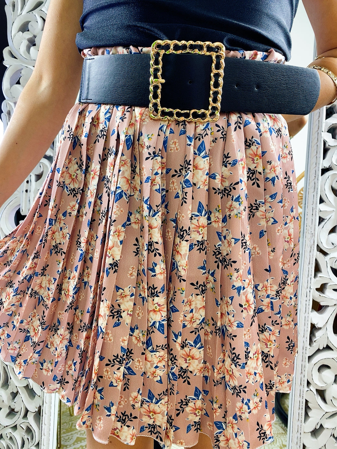 Gonna a pieghine rosa con fiorellini - R.a. Boutique 