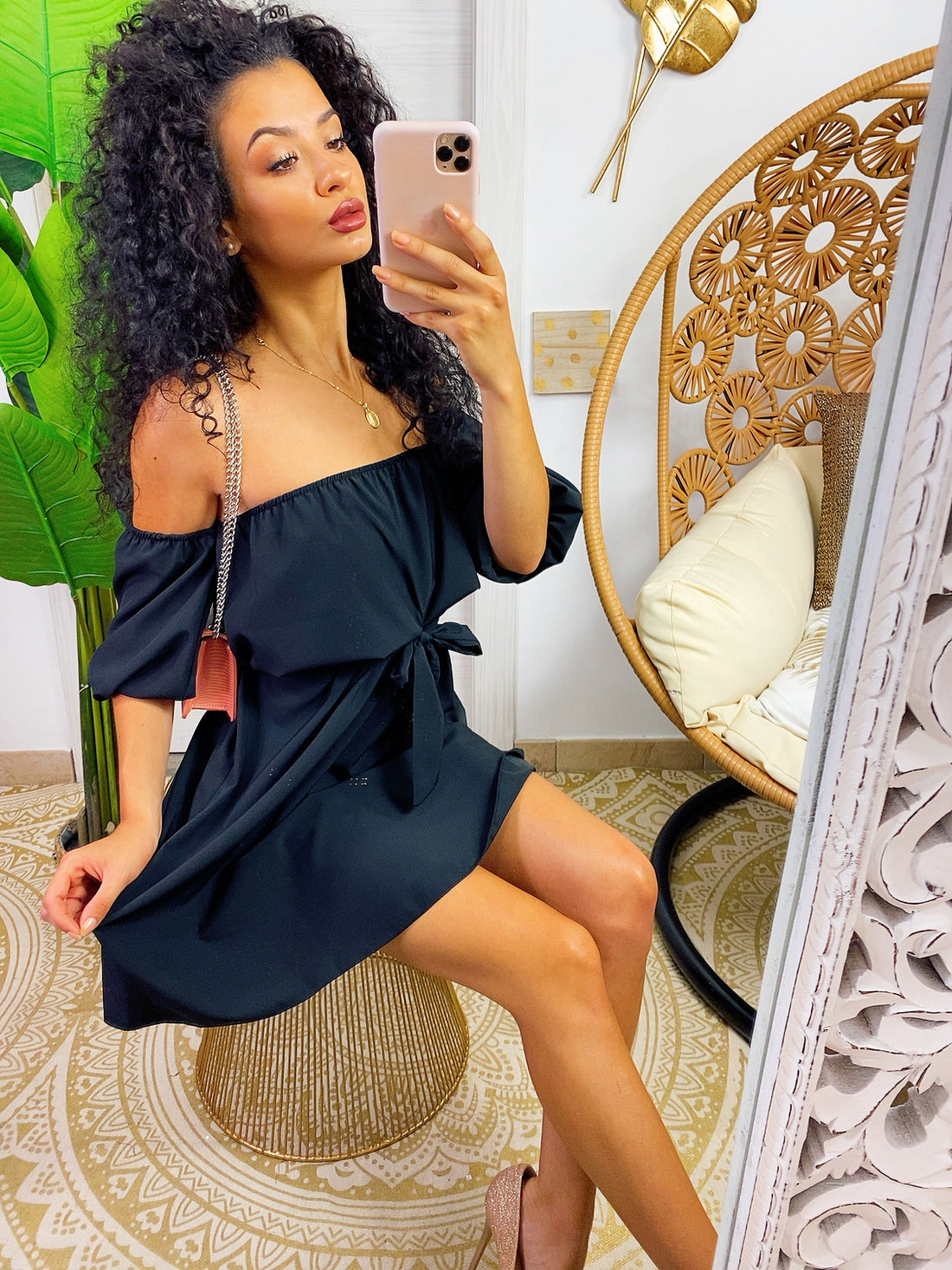 Abito con scollo a barchetta nero - R.a. Boutique 