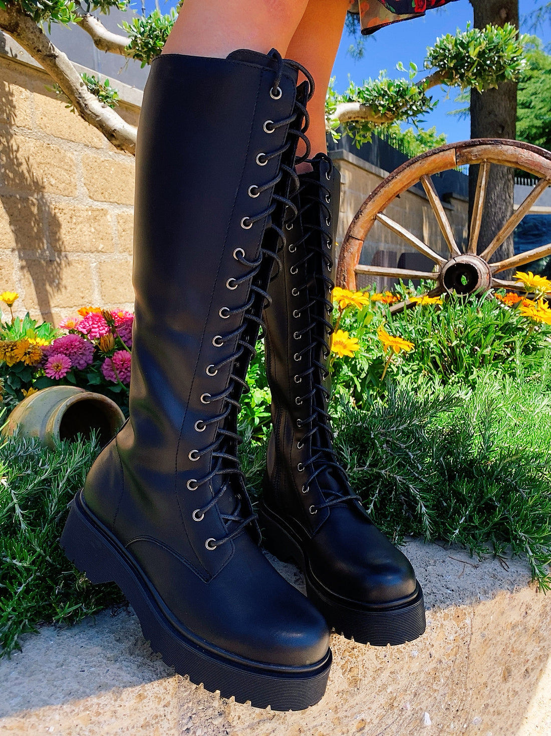 Biker Black alto con lacci - R.a. Boutique 