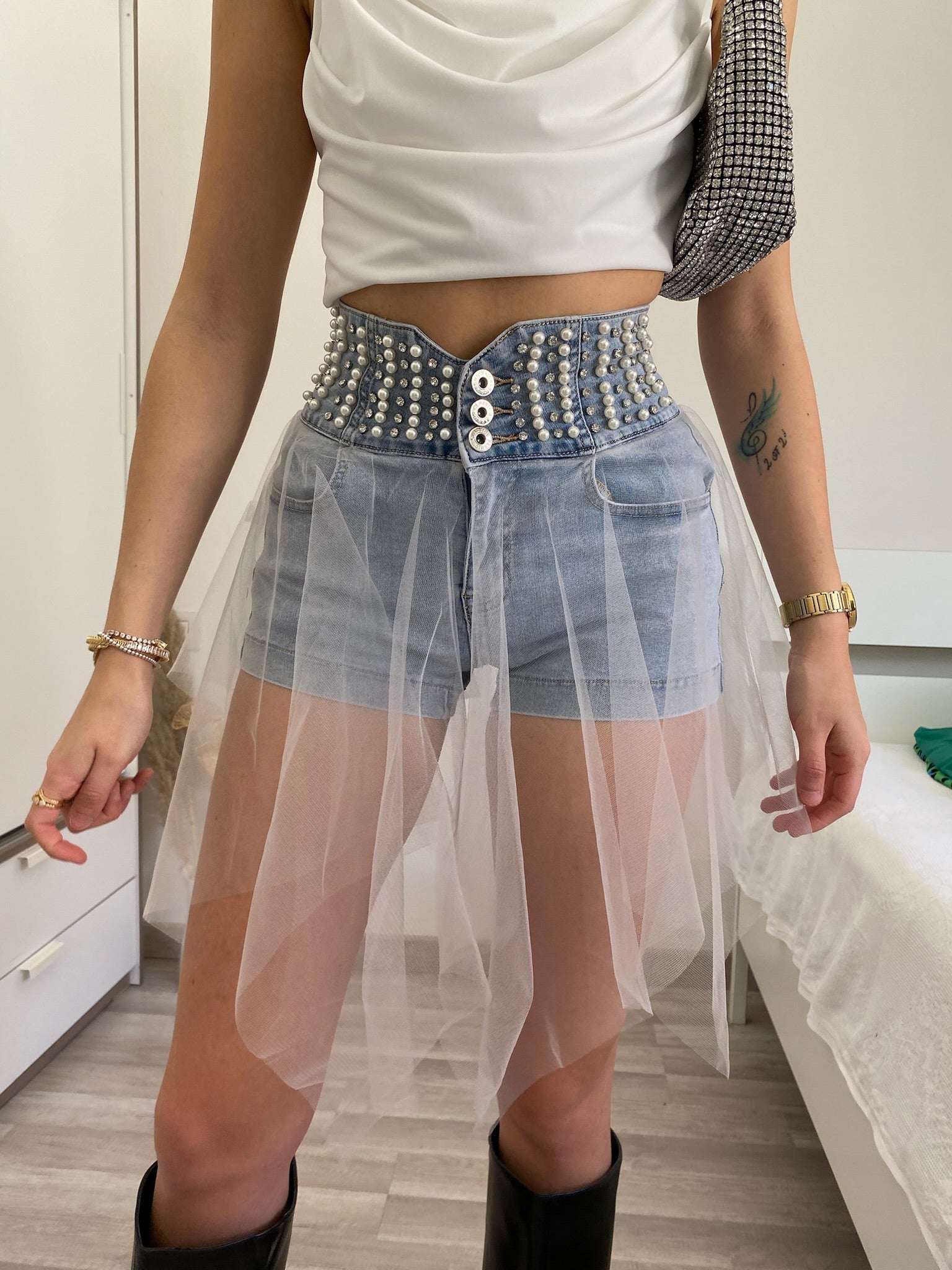 Short in jeans con perle e tulle - R.a. Boutique 