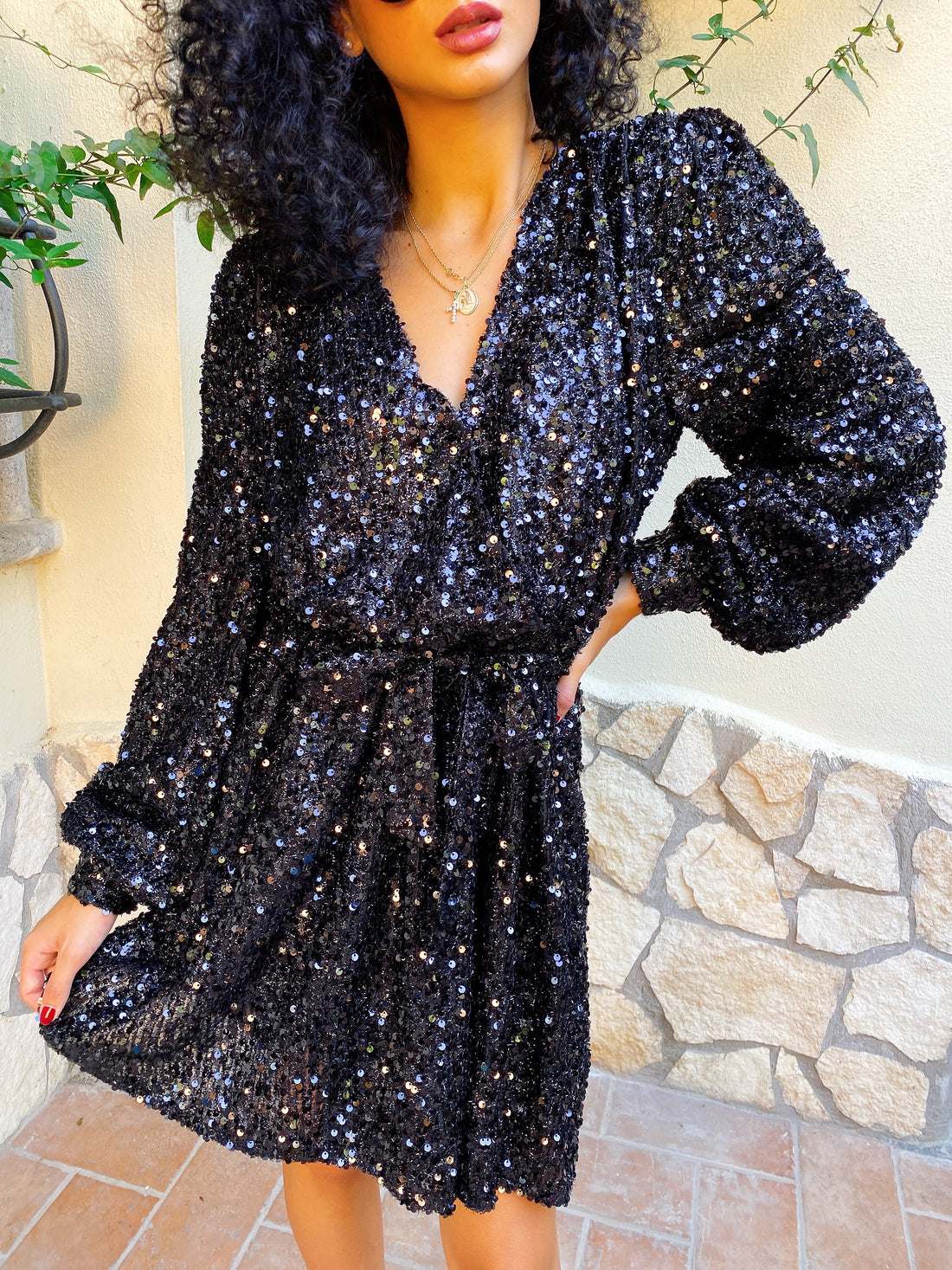 Abito con paillettes manica lunga nero - R.a. Boutique 