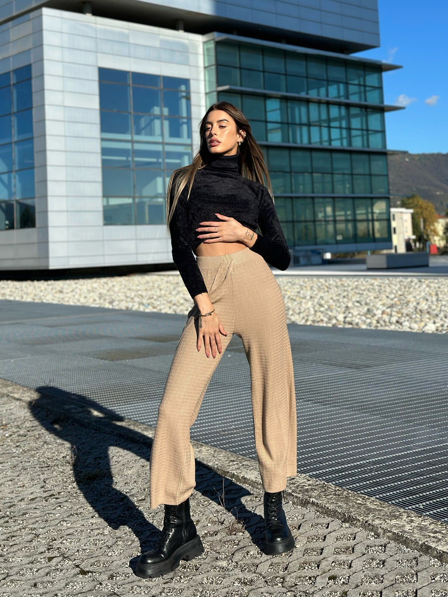 Maglioncino morbidissimo nero - R.a. Boutique 