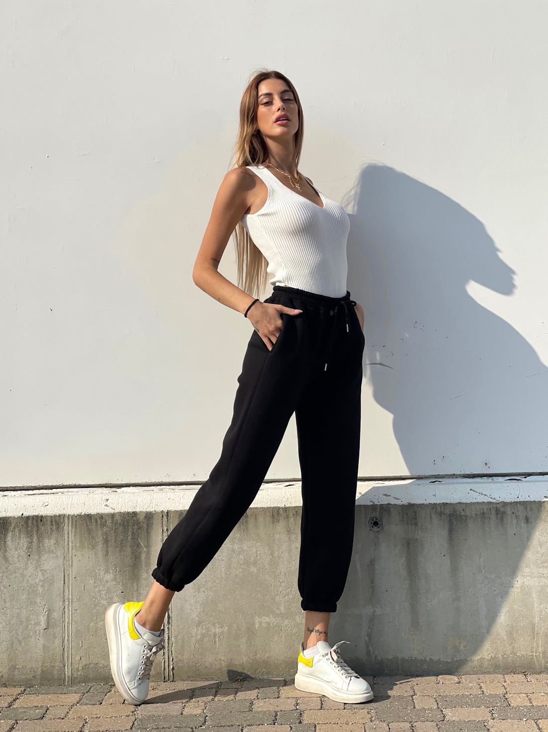 Pantatuta felpato nero - R.a. Boutique 