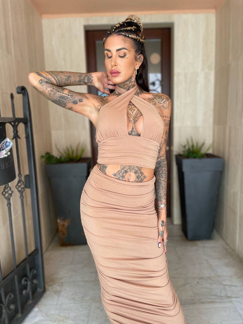 Completo top e gonna nude - R.a. Boutique 