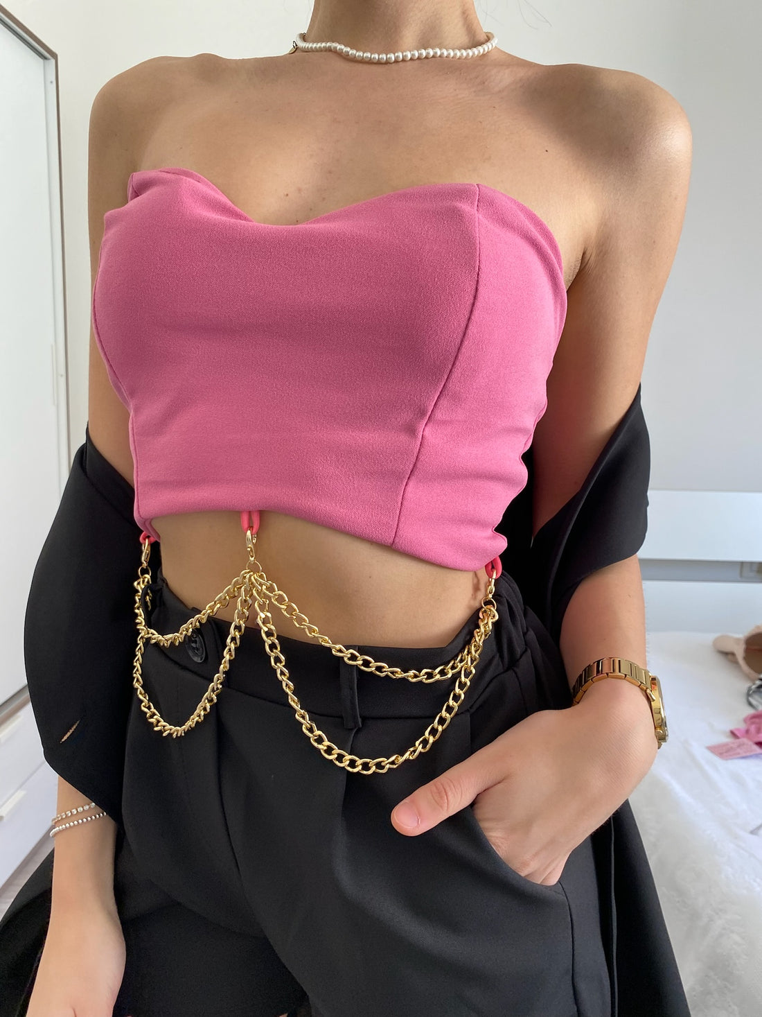 Top rosa con catene oro - R.a. Boutique 