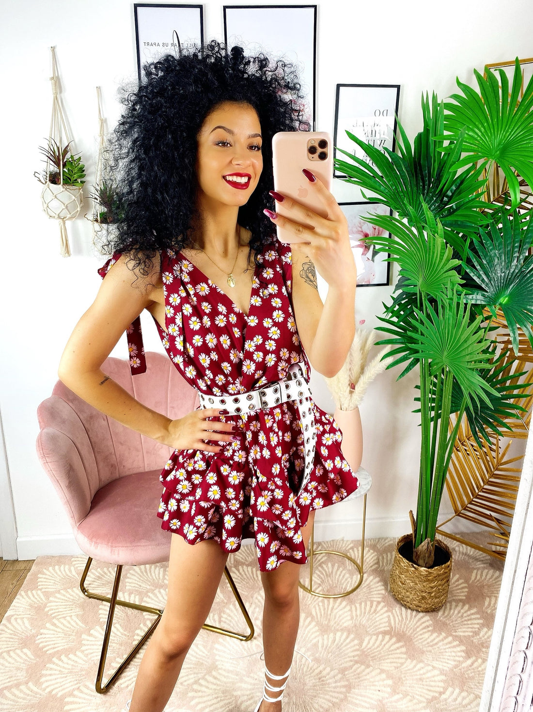 Abito con gonna a V e margherite Bordeaux - R.a. Boutique 