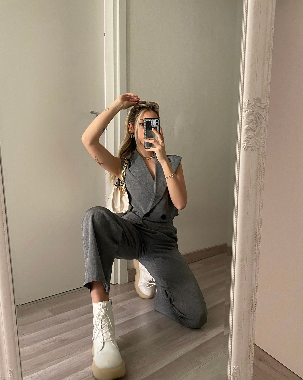 Completo top crop e pantalone grigio - R.a. Boutique 