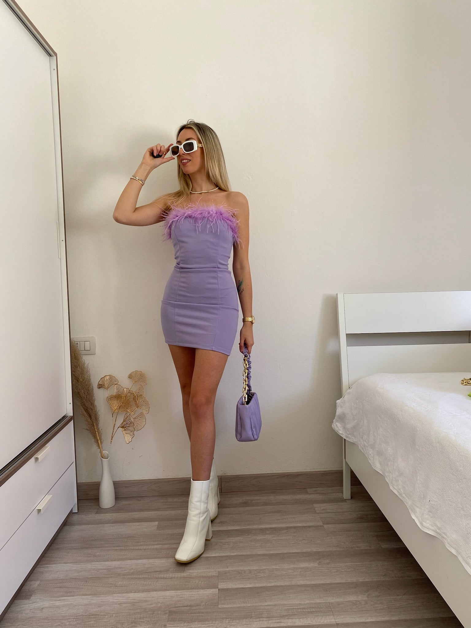 Abito con piume lilla - R.a. Boutique 