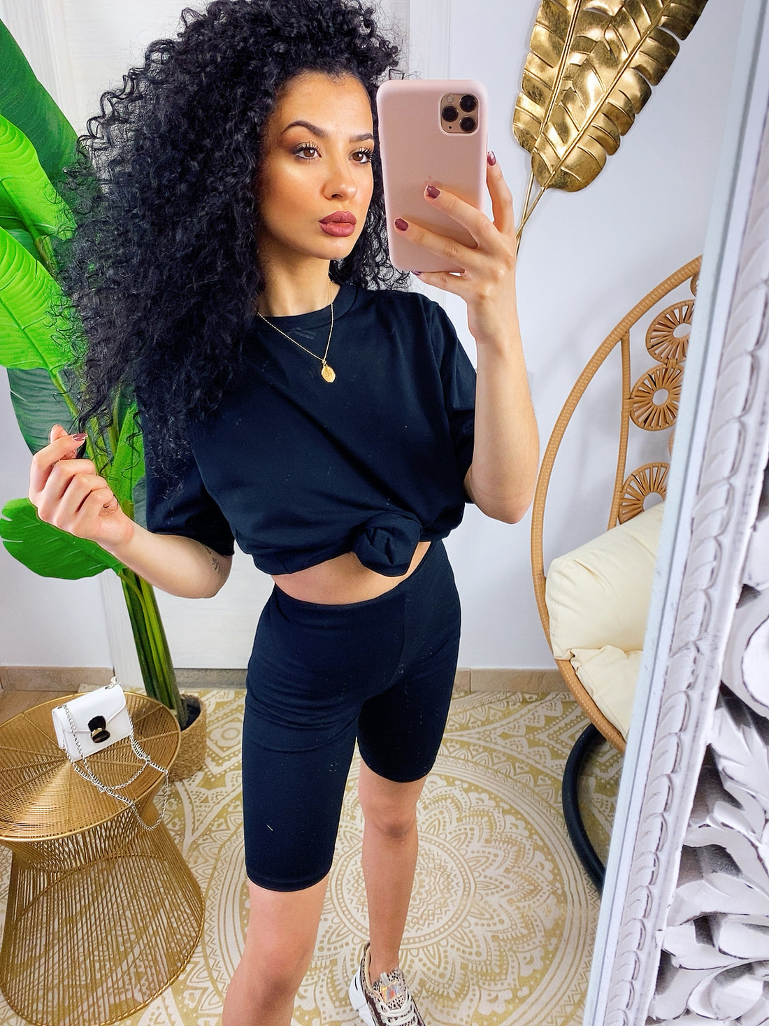 Completo sportivo maglia e pantaloncino nero - R.a. Boutique 