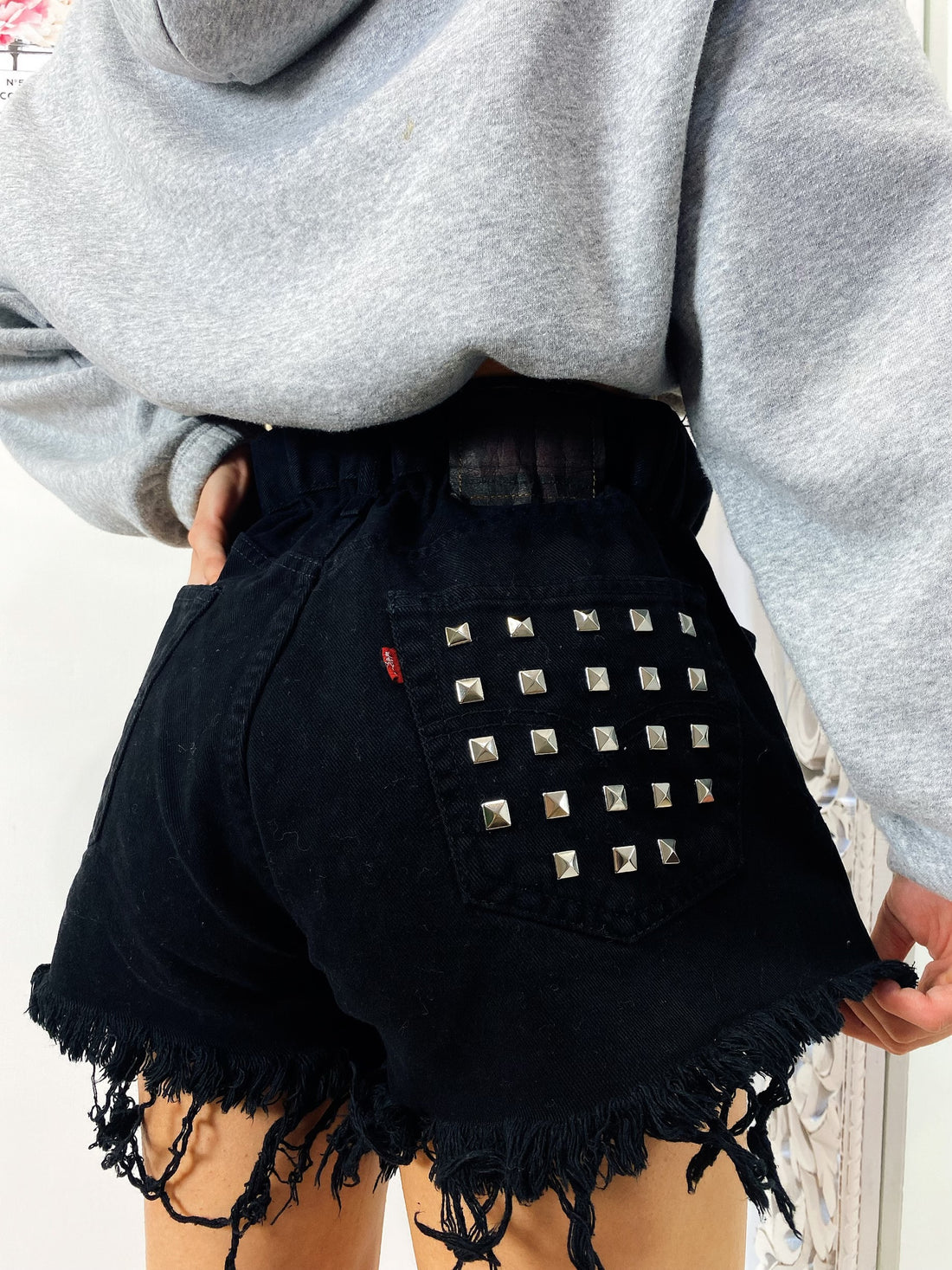 Short Levi’s Vintage nero con borchie - R.a. Boutique 