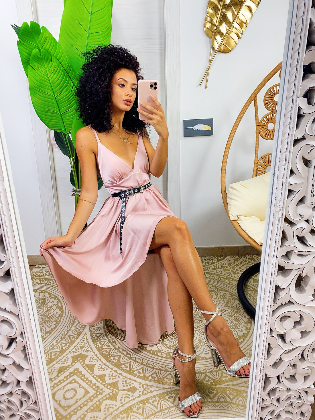 Abito in raso con gonna asimmetrica cipria - R.a. Boutique 