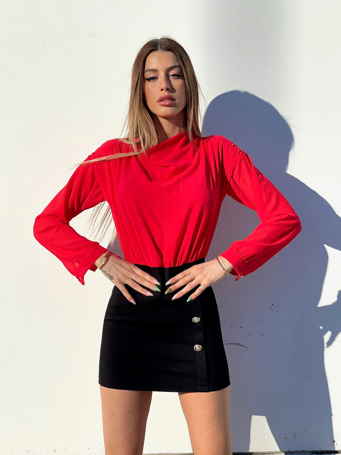 Abito rosso nero con bottoncini oro - R.a. Boutique 