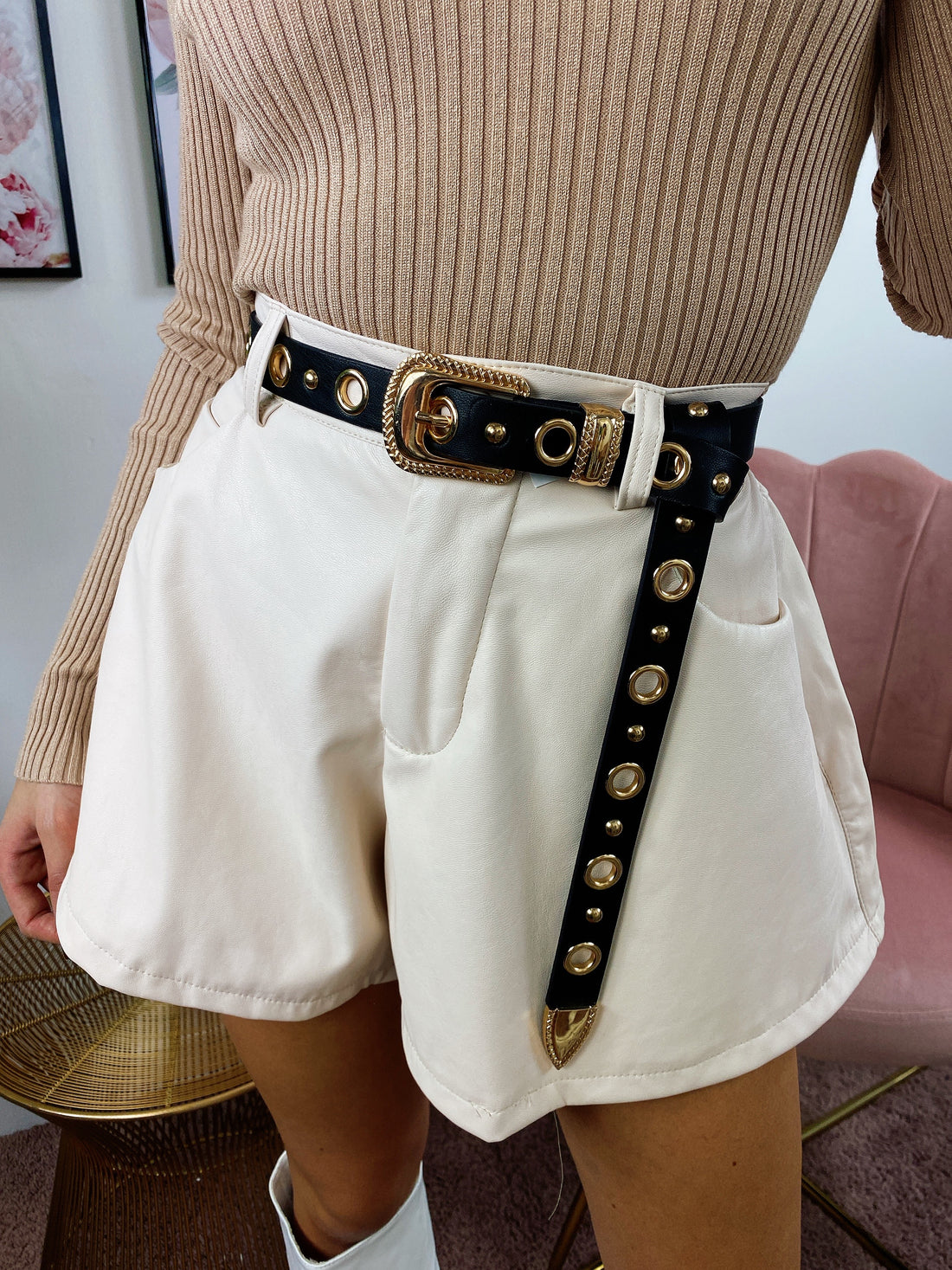 Short in eco pelle con tasche Beige - R.a. Boutique 