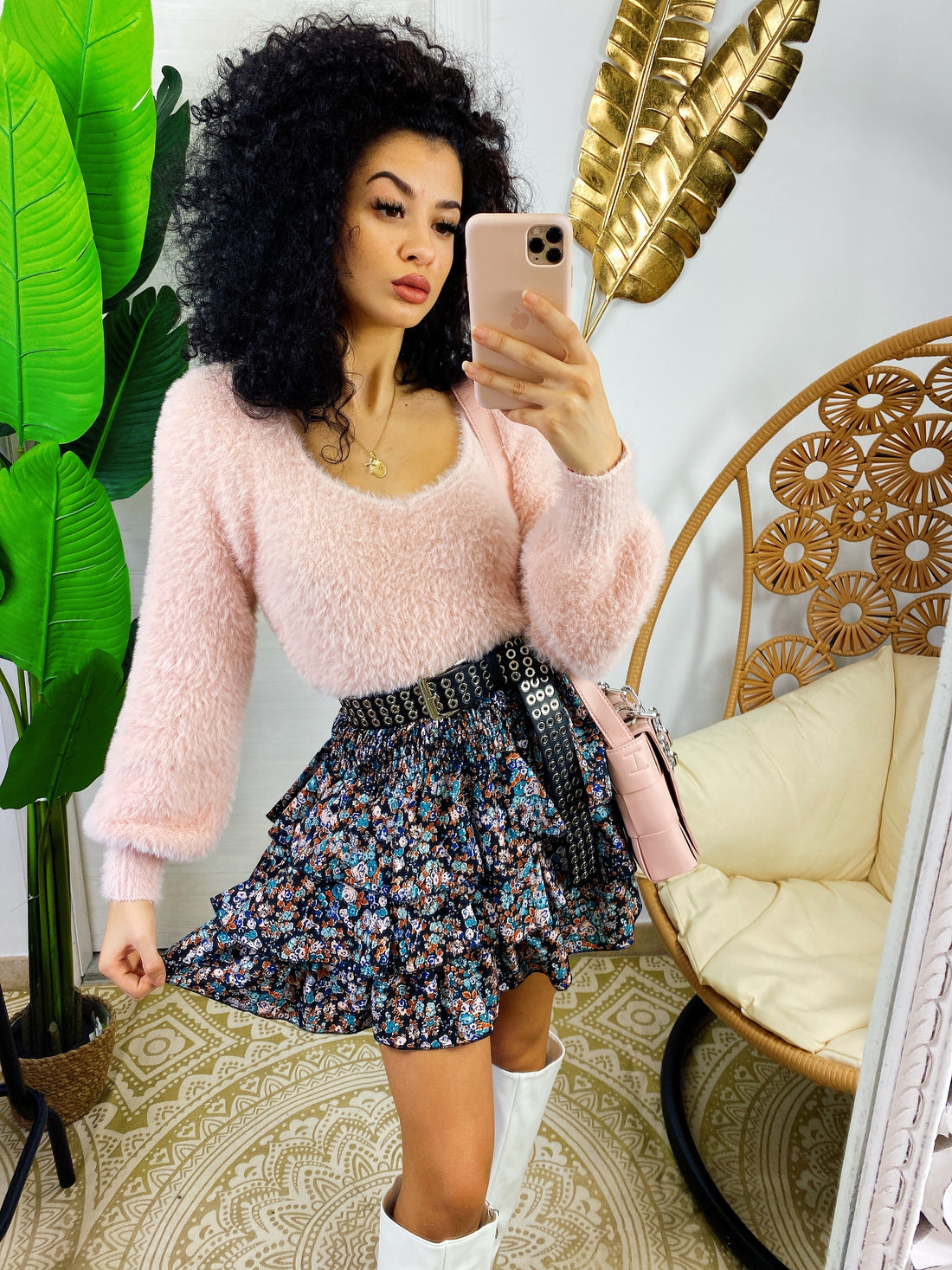 Maglioncino corto morbidissimo con scollo - R.a. Boutique 