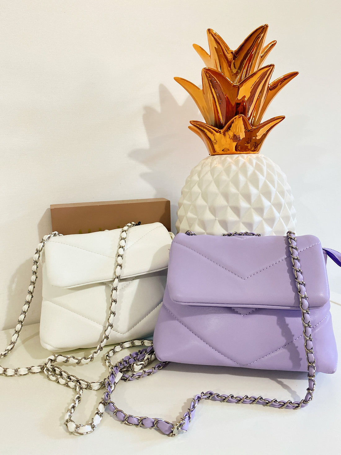 Pochette a mano con catena - R.a. Boutique 