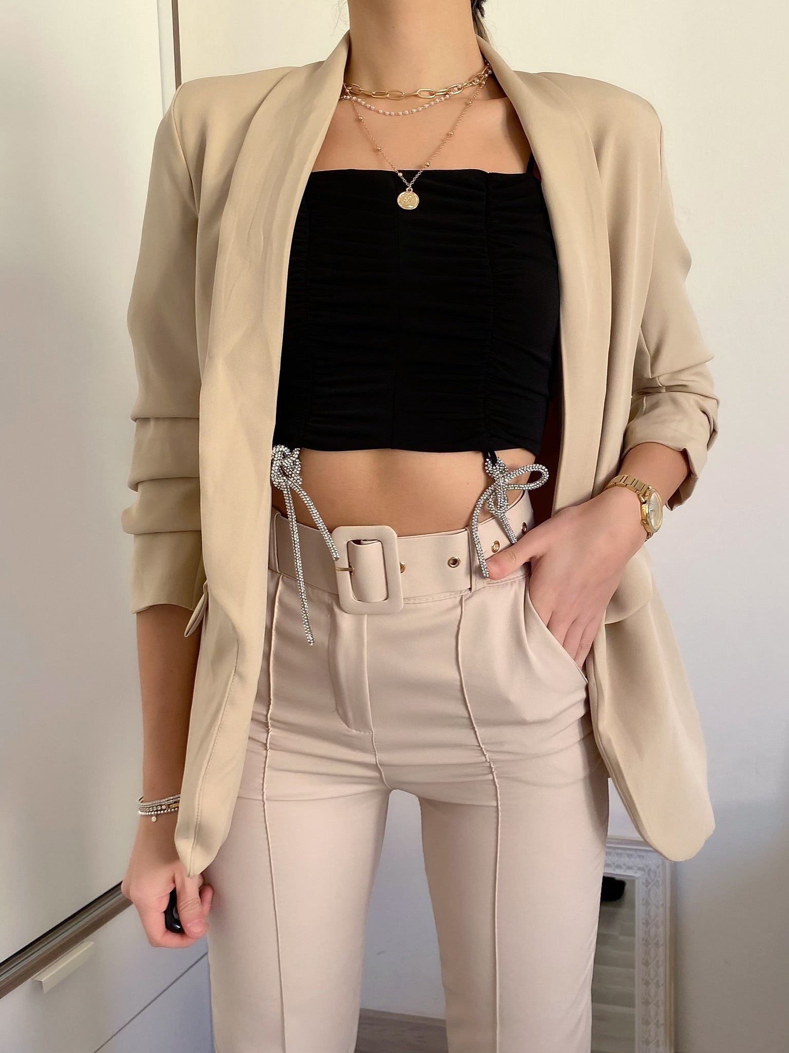 Completo giacca e pantalone beige - R.a. Boutique 