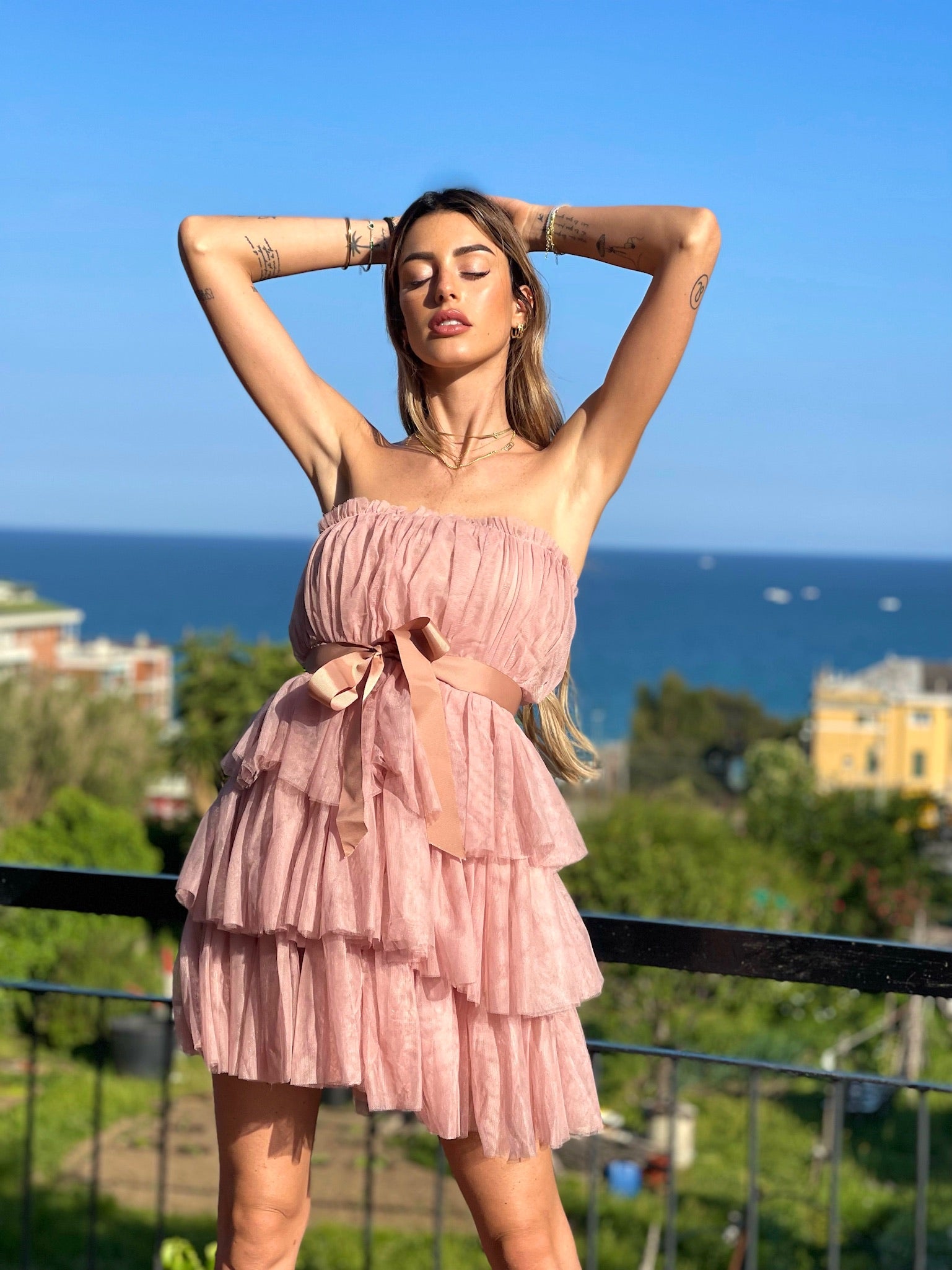 Abito in tulle a fascia cipria - R.a. Boutique 