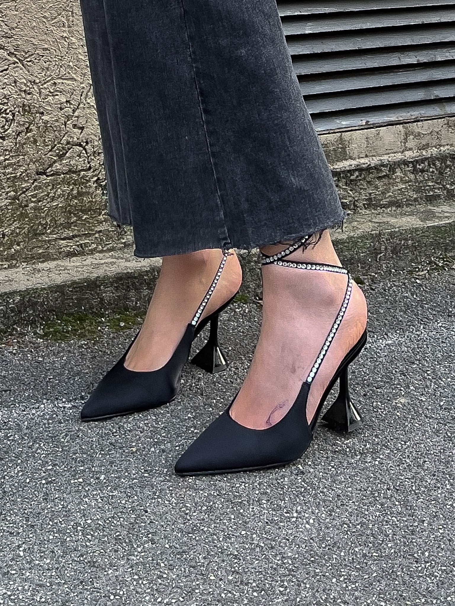 Sandali con strass nero - R.a. Boutique 