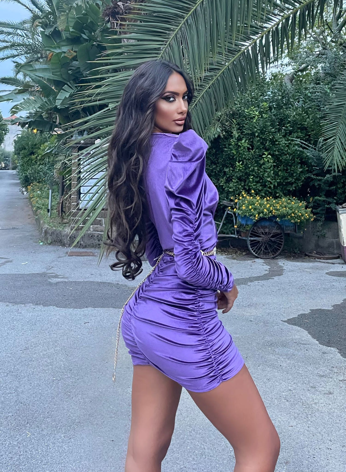 Abito in velluto arricciato lilla - R.a. Boutique 