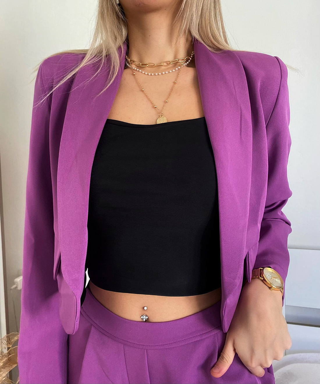 Completo giacca crop e pantalone viola - R.a. Boutique 