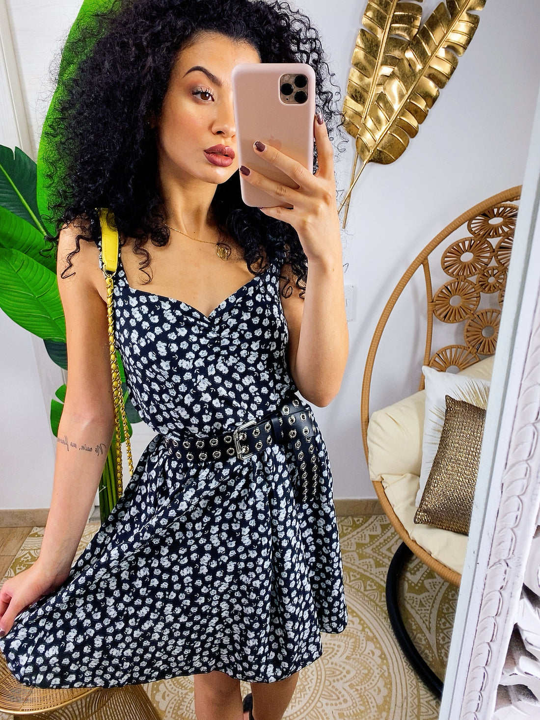 Abito leggero nero fiori bianchi - R.a. Boutique 