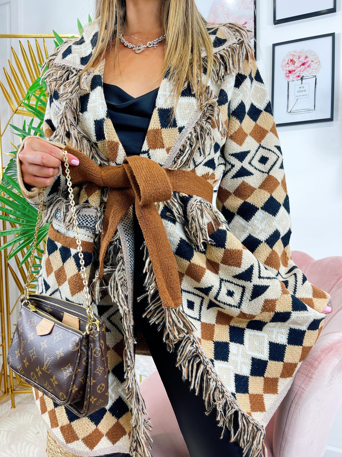 Cardigan lungo con frange e rombi colori tenui - R.a. Boutique 