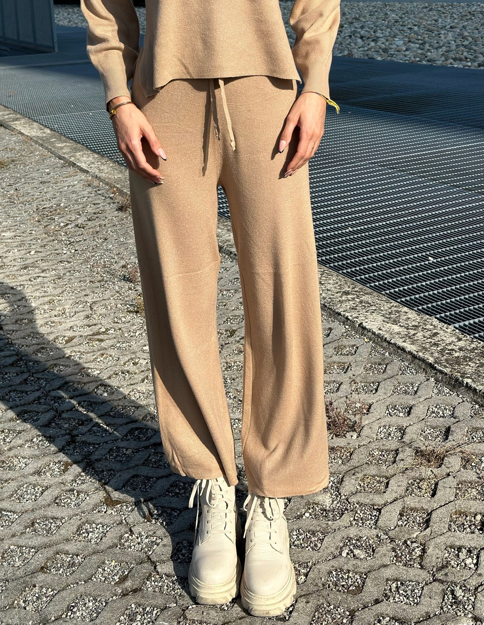 Completo Maglia e pantalone quality Camel - R.a. Boutique 