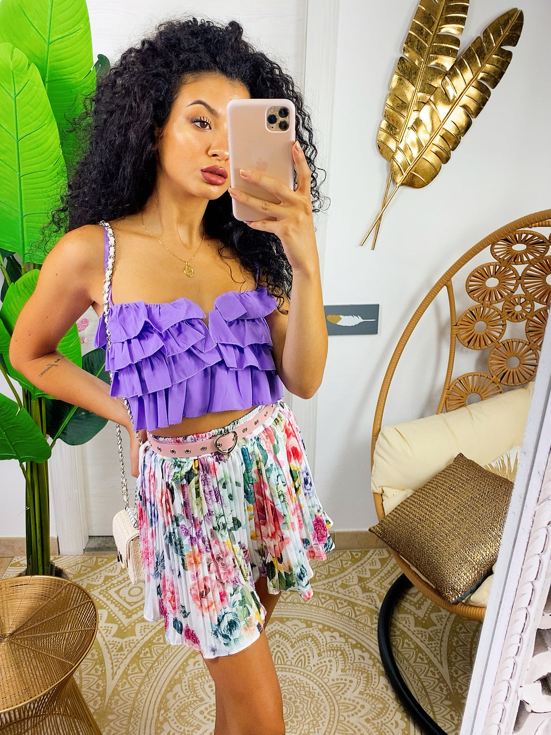 Short a pieghine con fiori sfumati lilla - R.a. Boutique 