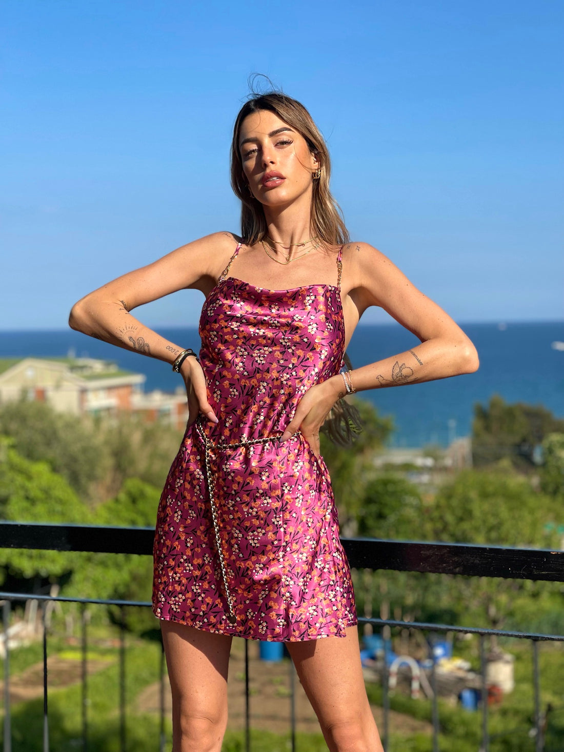 Abito a fiori fuxia - R.a. Boutique 