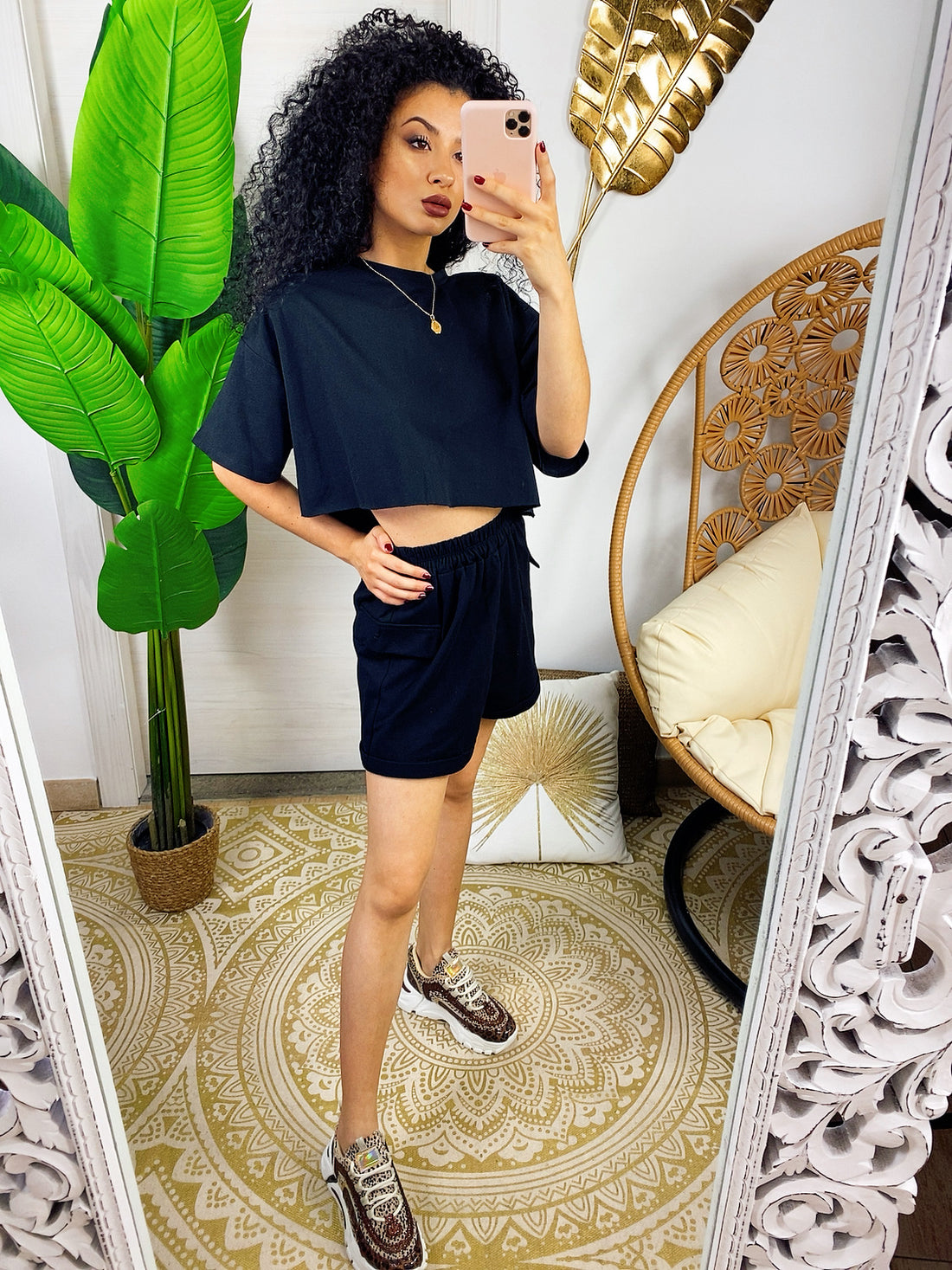 Completo sportivo maglia e pantaloncino nero - R.a. Boutique 