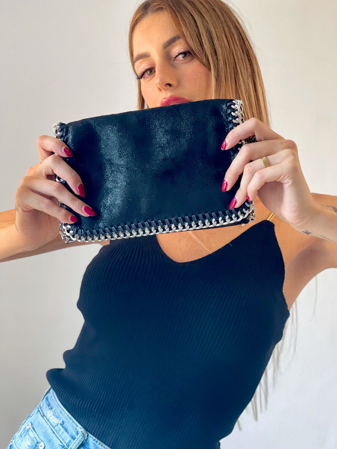 Tracollina o pochette nera con dettagli argento - R.a. Boutique 
