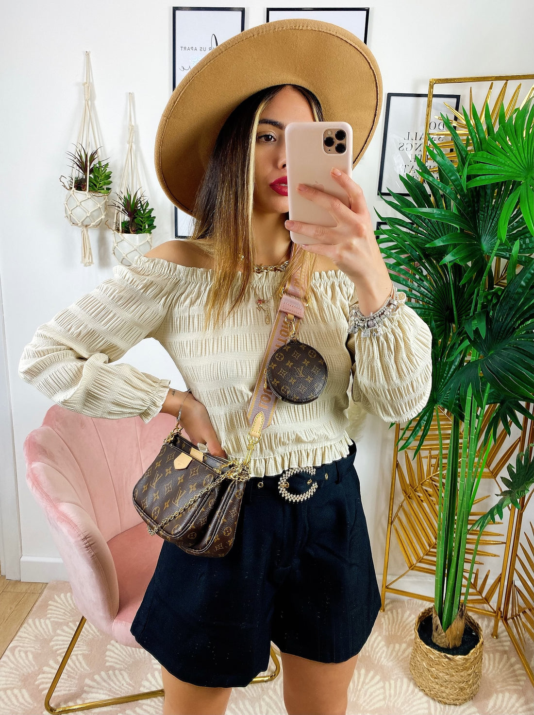 Blusa scollo a barchetta beige - R.a. Boutique 