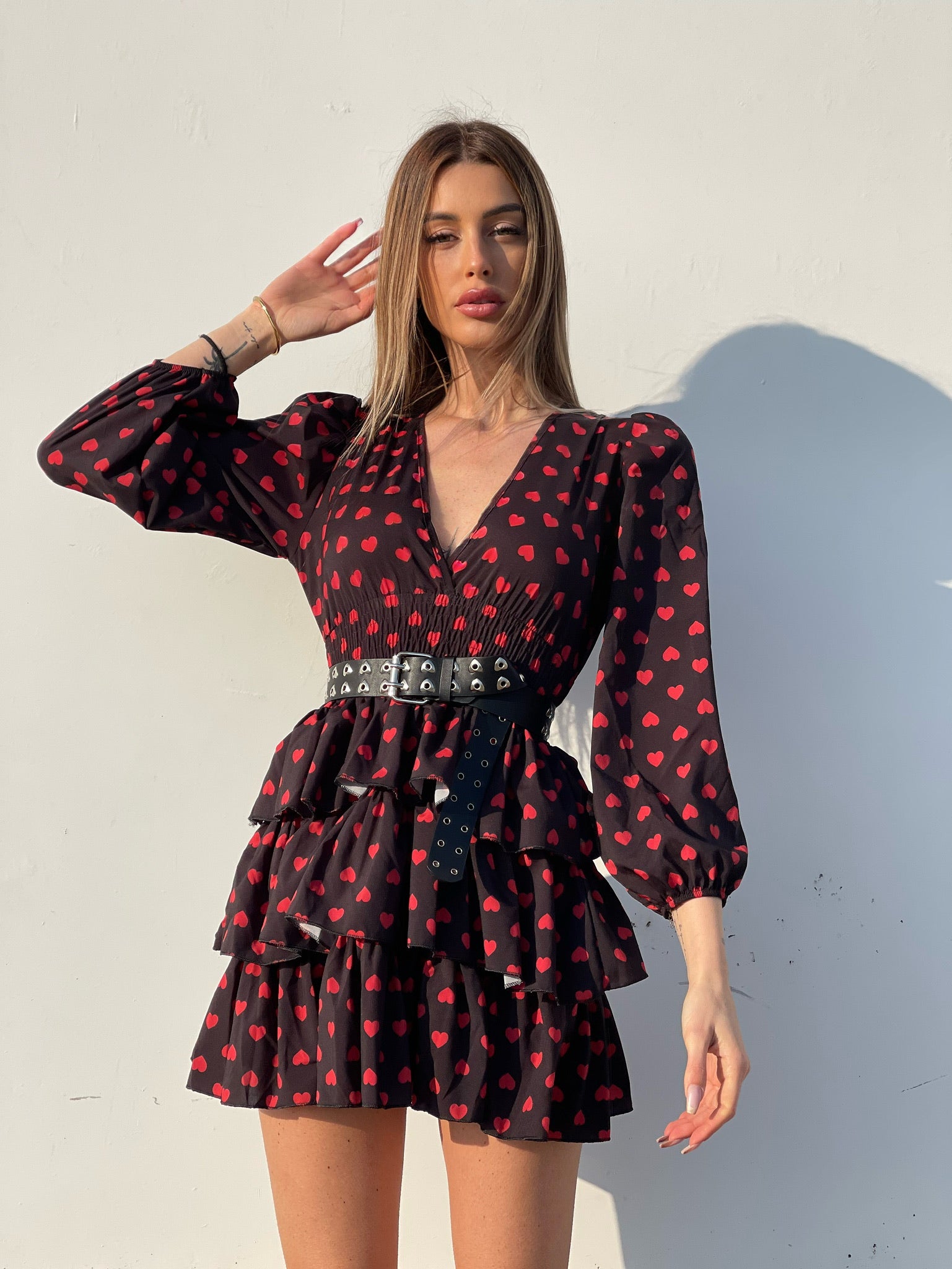 Abito nero a balze con cuori rossi - R.a. Boutique 