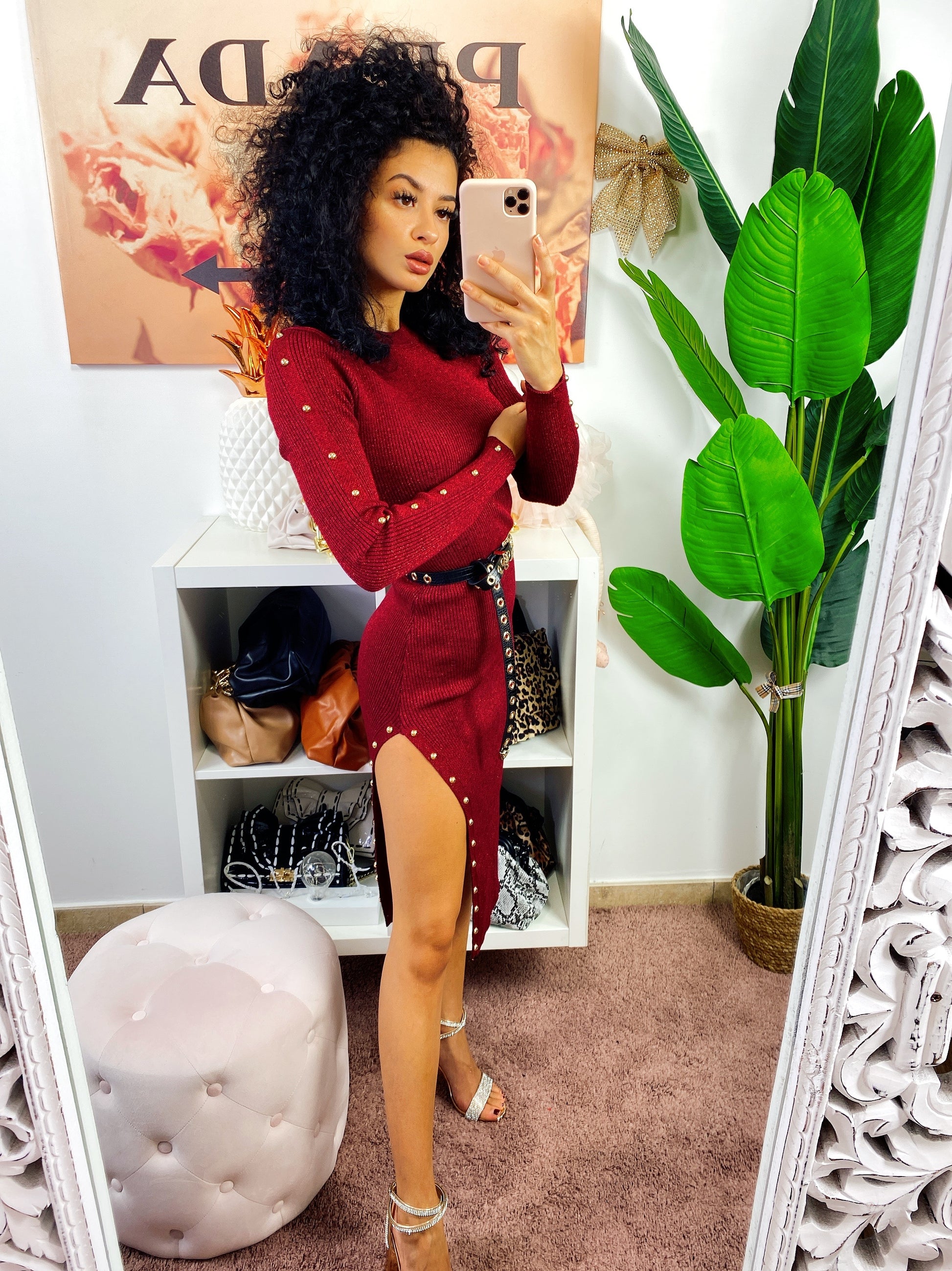 Abito midi Bordeaux con borchie e spacco - R.a. Boutique 