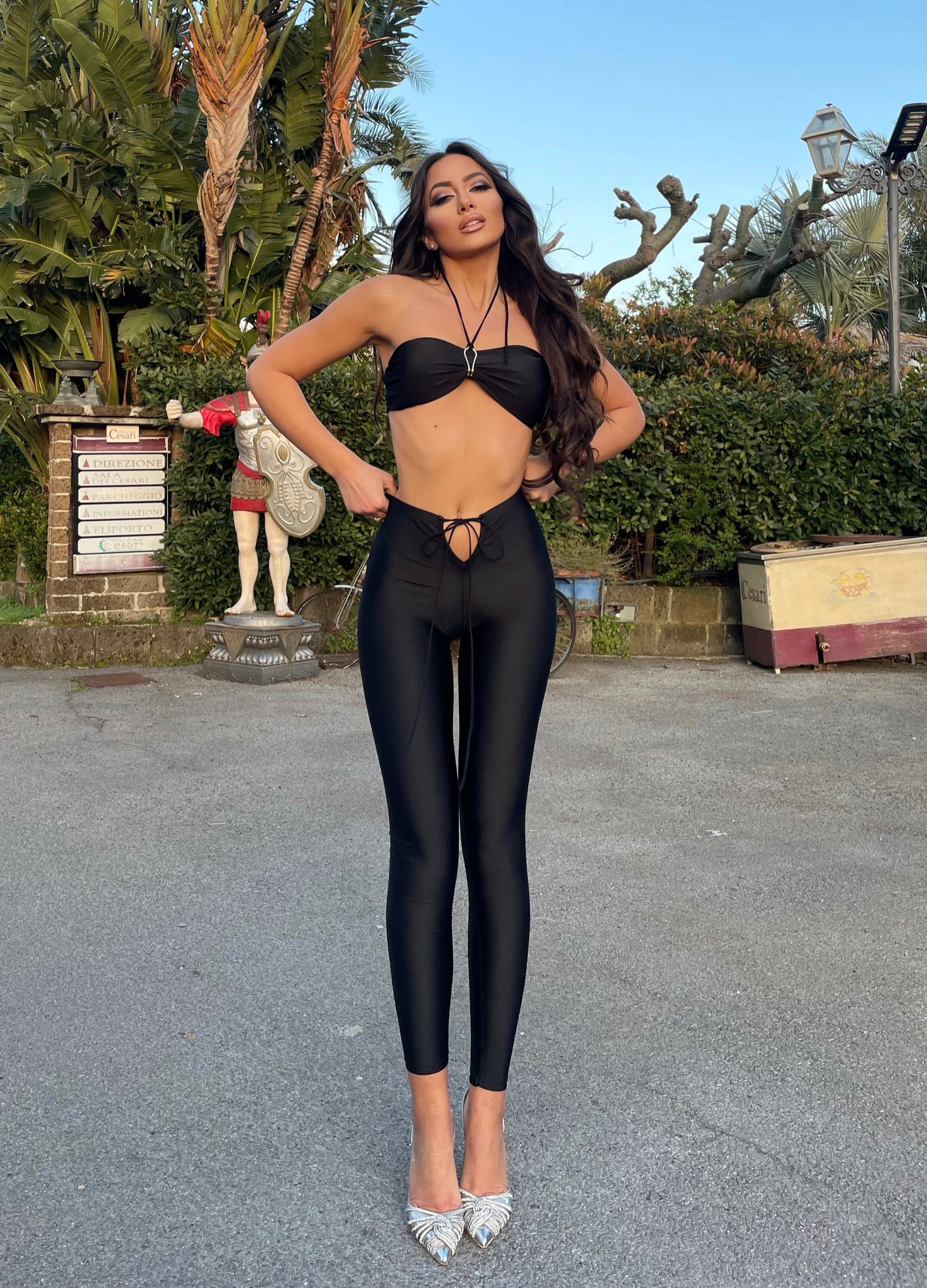 Completo top e pantalone nero - R.a. Boutique 